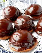 Шоколадное пирожное с зефиром