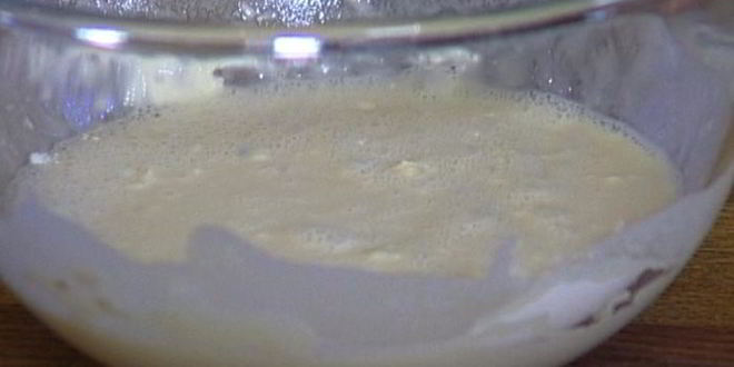 Рецепт хрустящая пицца с ветчиной, помидорами и перцем