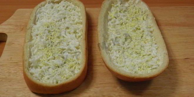 Рецепт ленивая пицца из батона в духовке