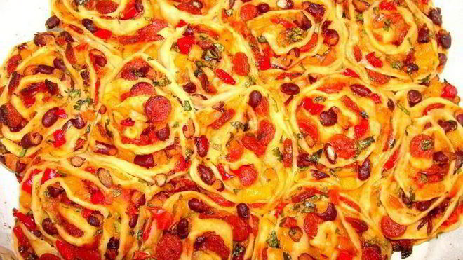 Рецепт Острая пицца Жгучие розы