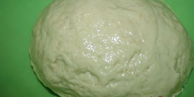 Рецепт пицца на дрожжевом тесте с сыром сулугуни и колбасой сальчичон