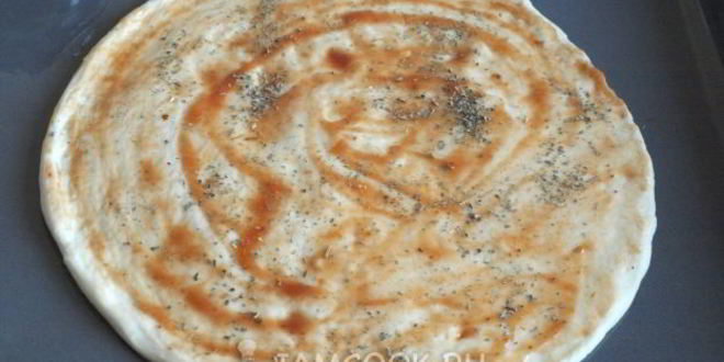 Рецепт пицца с ананасами и ветчиной