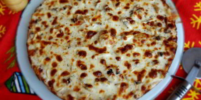 Рецепт пицца с белым соусом и шампиньонами