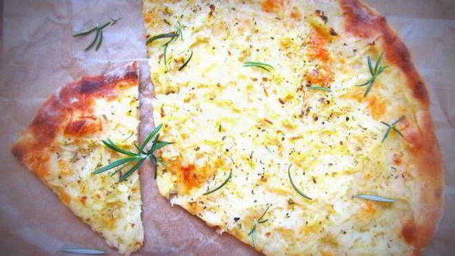 Рецепт Пицца с картофелем и пряными травками