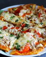 Пицца с консервированным тунцом и луком