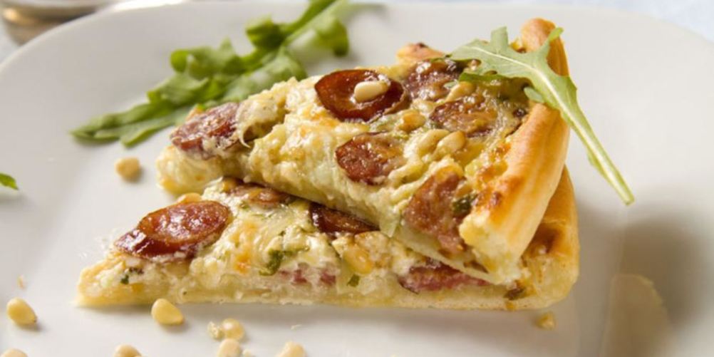 Как приготовить пицца с копчеными колбасками