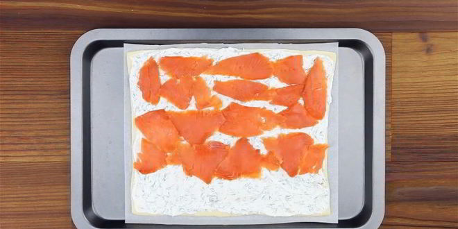 Рецепт пицца с красной рыбой