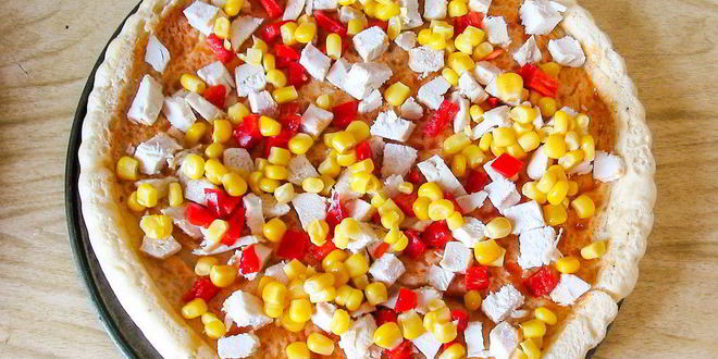 Рецепт пицца с куриной грудкой и шампиньонами