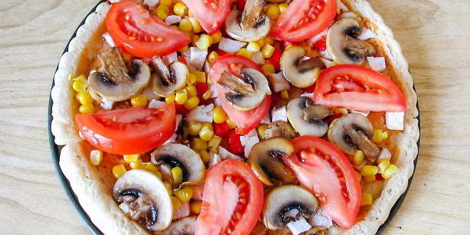 Рецепт пицца с куриной грудкой и шампиньонами