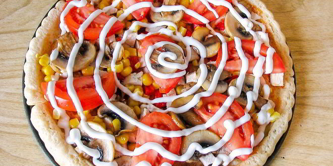 Рецепт пицца с куриной грудкой и шампиньонами