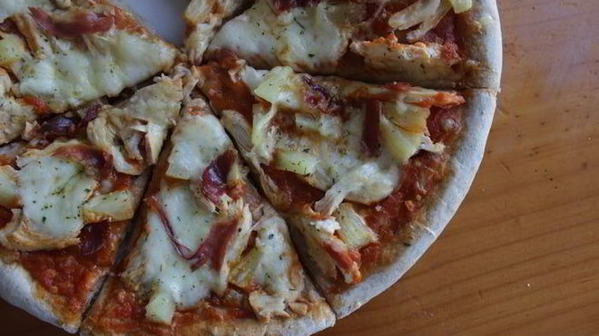 Рецепт Пицца с курицей и анансами