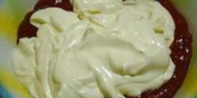 Рецепт пицца с помидорами, колбасой и сыром