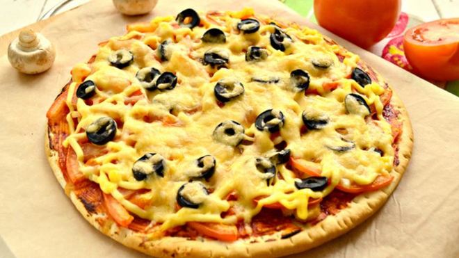 Рецепт Пицца с шампиньонами и маслинами