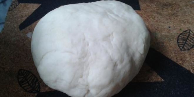 Рецепт пицца с вялеными помидорками и сливочным сыром