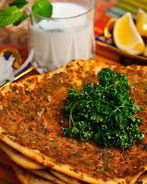 Турецкая пицца Лахмакун