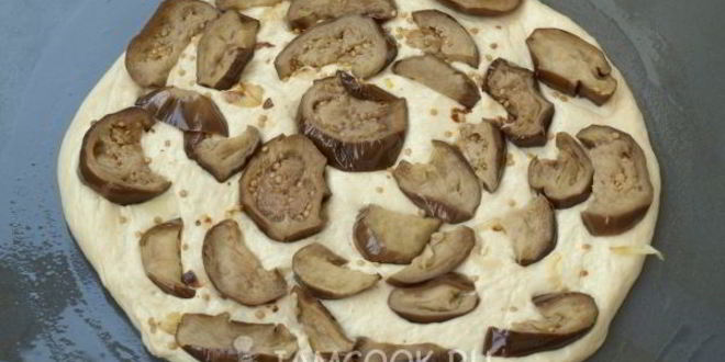 Рецепт вегетарианская пицца с баклажанами