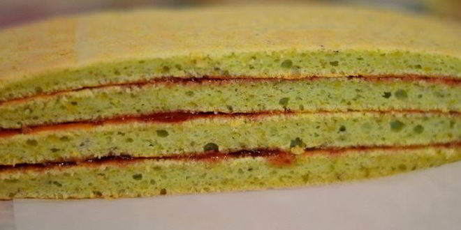 Рецепт клубнично-фисташковая шарлотка