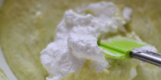 Рецепт клубнично-фисташковая шарлотка