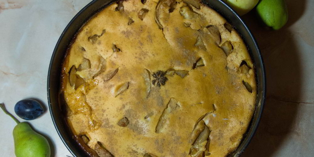 Как приготовить медовая шарлотка с яблоками