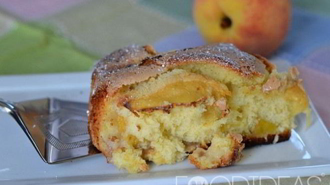 Рецепт Шарлотка с персиками