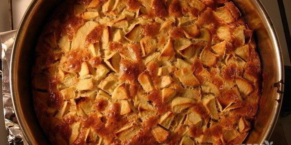 Рецепт шарлотку с корицей