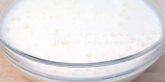 Рецепт шарлотка с яблоками и ягодой