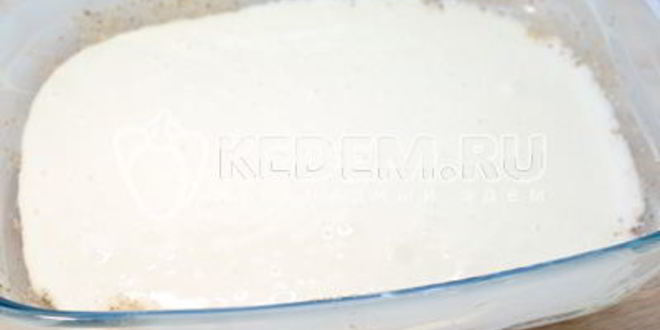 Рецепт шарлотка с яблоками и ягодой