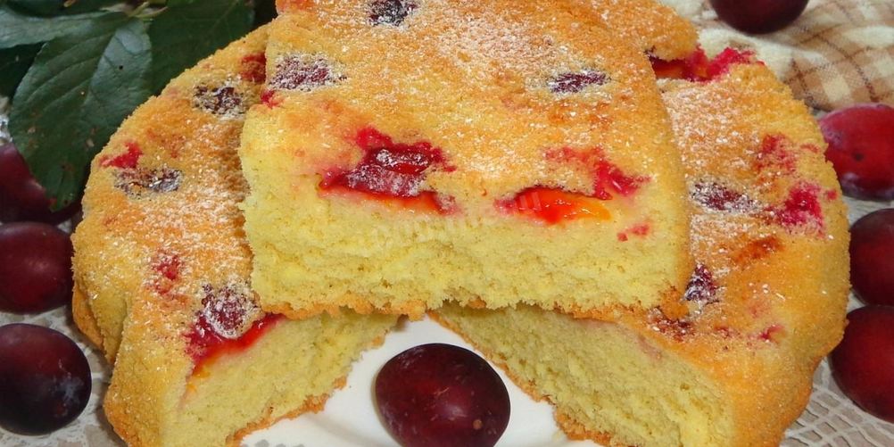 Как приготовить шарлотка со сливами