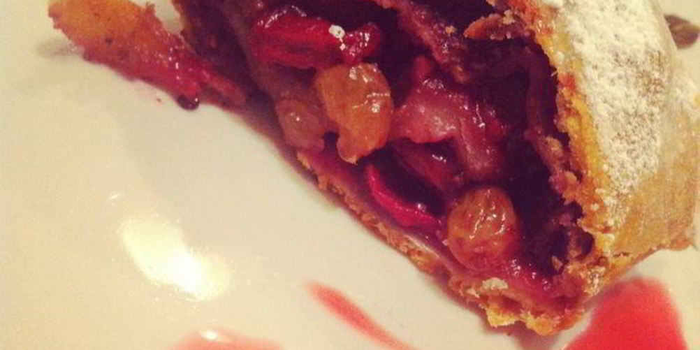 Как приготовить штрудель с вишней