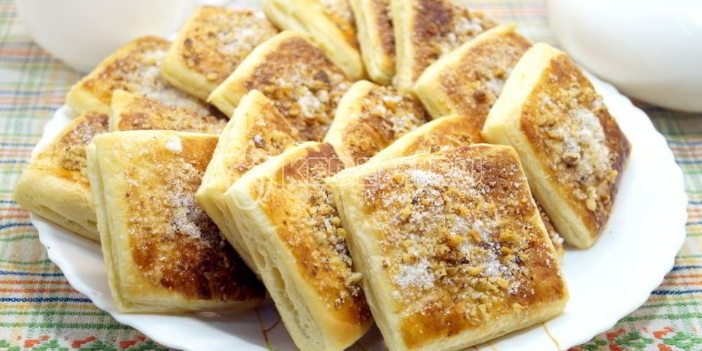 Рецепт слойки из готового дрожжевого теста