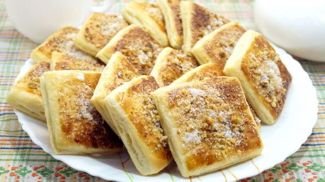 Рецепт Слойки из слоеного теста Ореховые