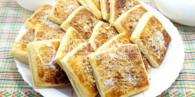 Рецепт слойки из слоеного теста ореховые