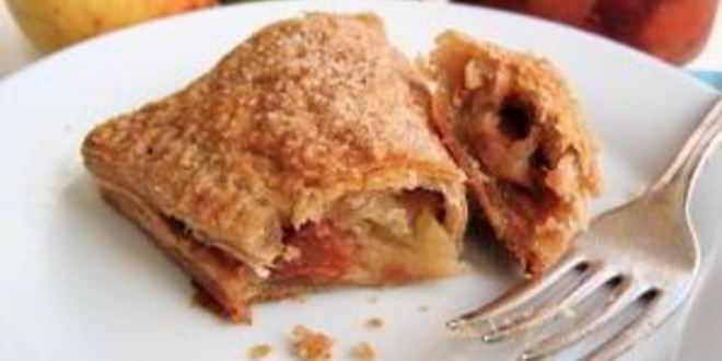 Рецепт слойки с айвой