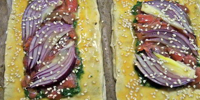 Рецепт слойки с картошкой и лососем