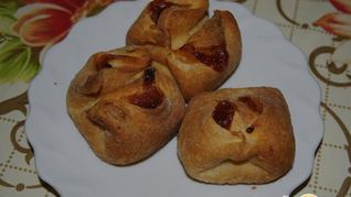 Рецепт Слойки с конфитюром из айвы