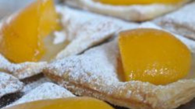 Рецепт Слойки с персиками