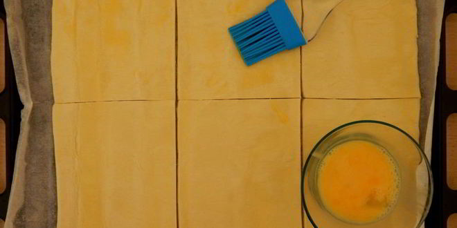 Рецепт слоек с помидорами