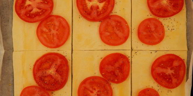 Рецепт слоек с помидорами