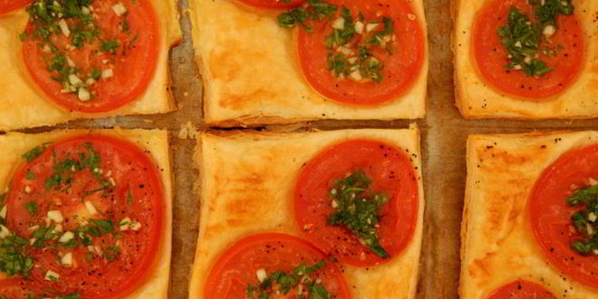 Рецепт слоек с помидорами