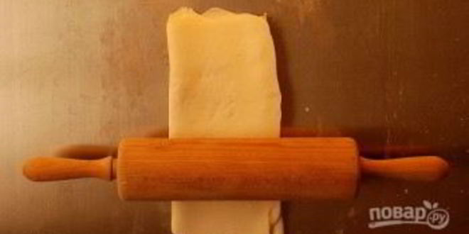 Рецепт слойки с сыром и маком