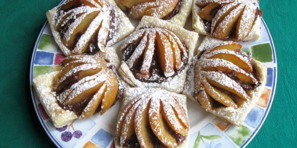 Как приготовить слойки зимняя слива