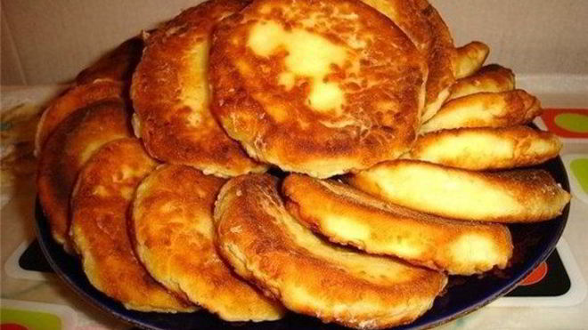 Рецепт Аппетитные творожные сырники к завтраку