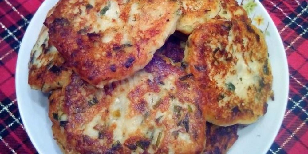 Как приготовить чесночные сырники с перчинкой