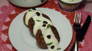 Рецепт Сырники с бананом и клюквой