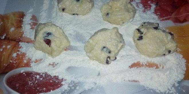 Рецепт сырники с бананом и клюквой