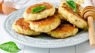 Рецепт Сырники с хурмой