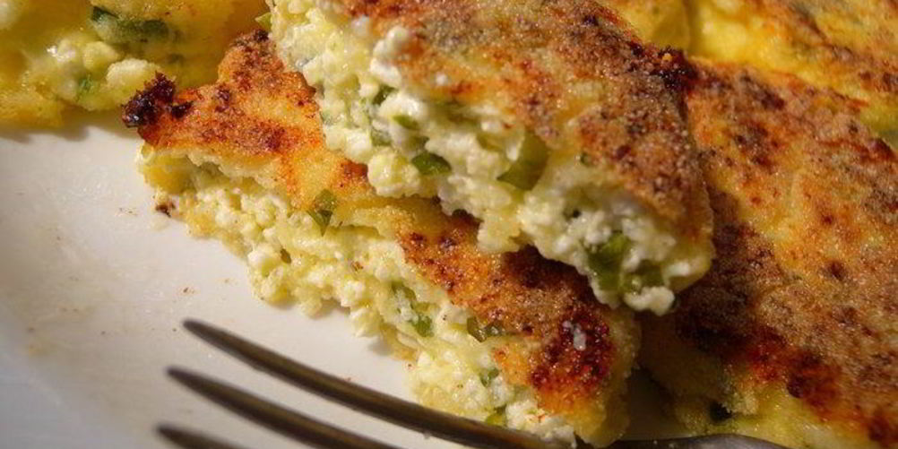 Как приготовить сырники с твердым сыром и зеленью