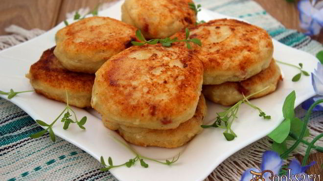 Рецепт Сырники с ягодами годжи