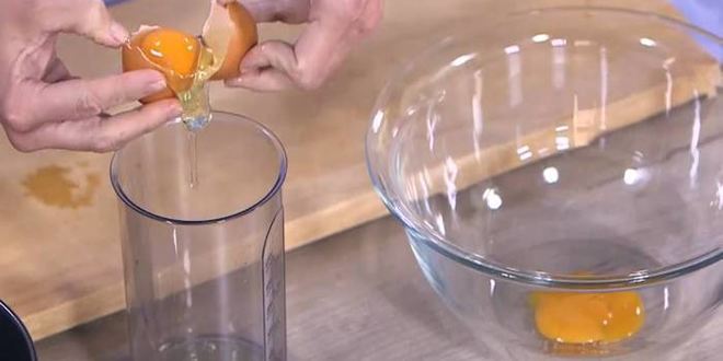 Рецепт творожник с миндалем и вяленой вишней