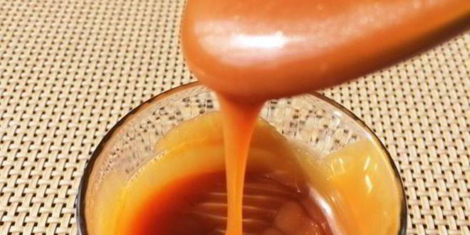 Рецепт творожник с ягодной прослойкой и соленой карамелью